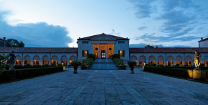 VILLA - La-Villa-di-sera