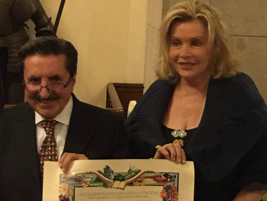 Pierangelo Cornaro riceve il Premio Giovanni Nuvoletti