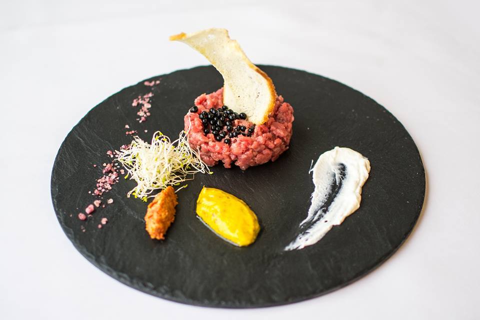 Tartare di fassona all'aceto balsamico Del Duca chef Michela Bottasso