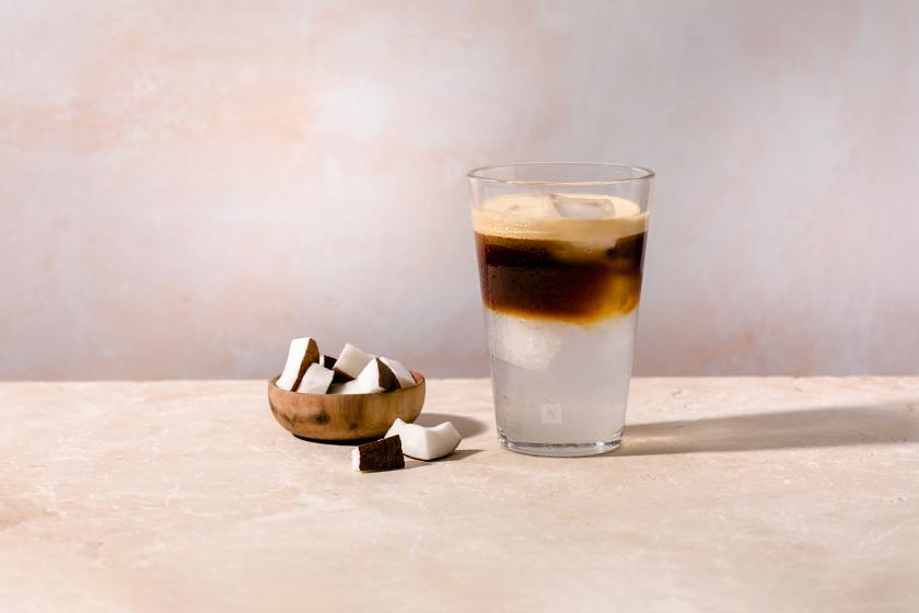 nespresso-recipes-Long-Black-Over-Ice-OL