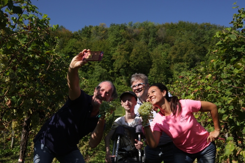 da sx Luca Zaia, Sammy Basso, Ernesto Balbinot e Giusy Versace_vendemmia solidale 2018