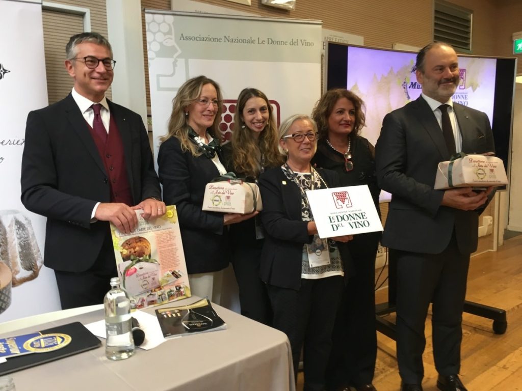 Brindisi a Palazzo Chigi, Muzzi e le Donne del Vino