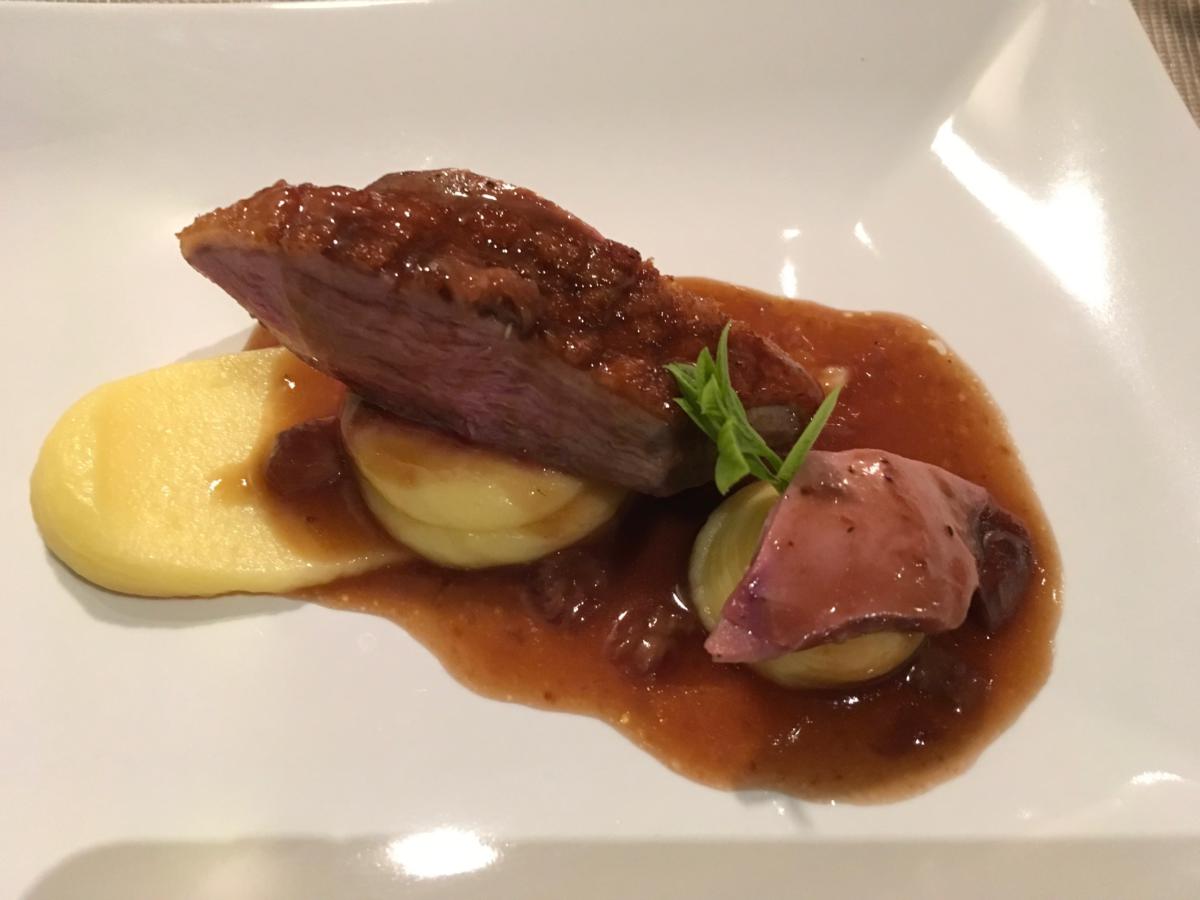 Anatra ai frutti rossi con crema di patate